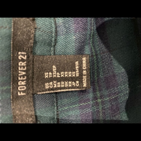 3 for $40 Forever 21 plaid skater skirt size XS - Picture 3 of 3